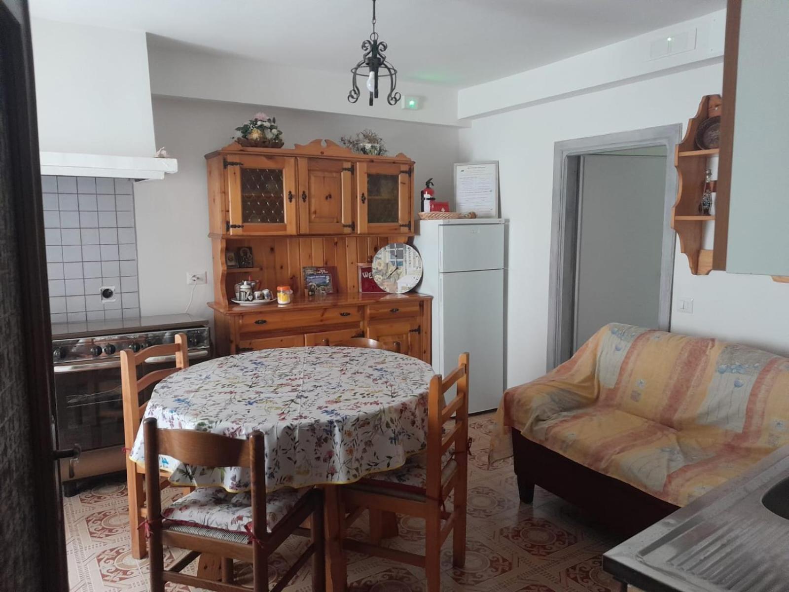 Villa Casa Di Via Roma Opi Esterno foto